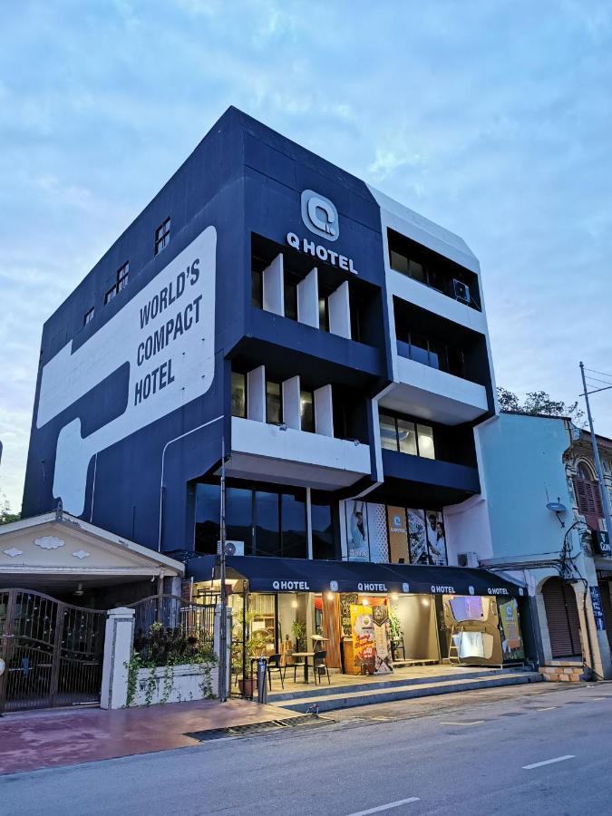 Q Capsule Hotel George Town Exterior photo